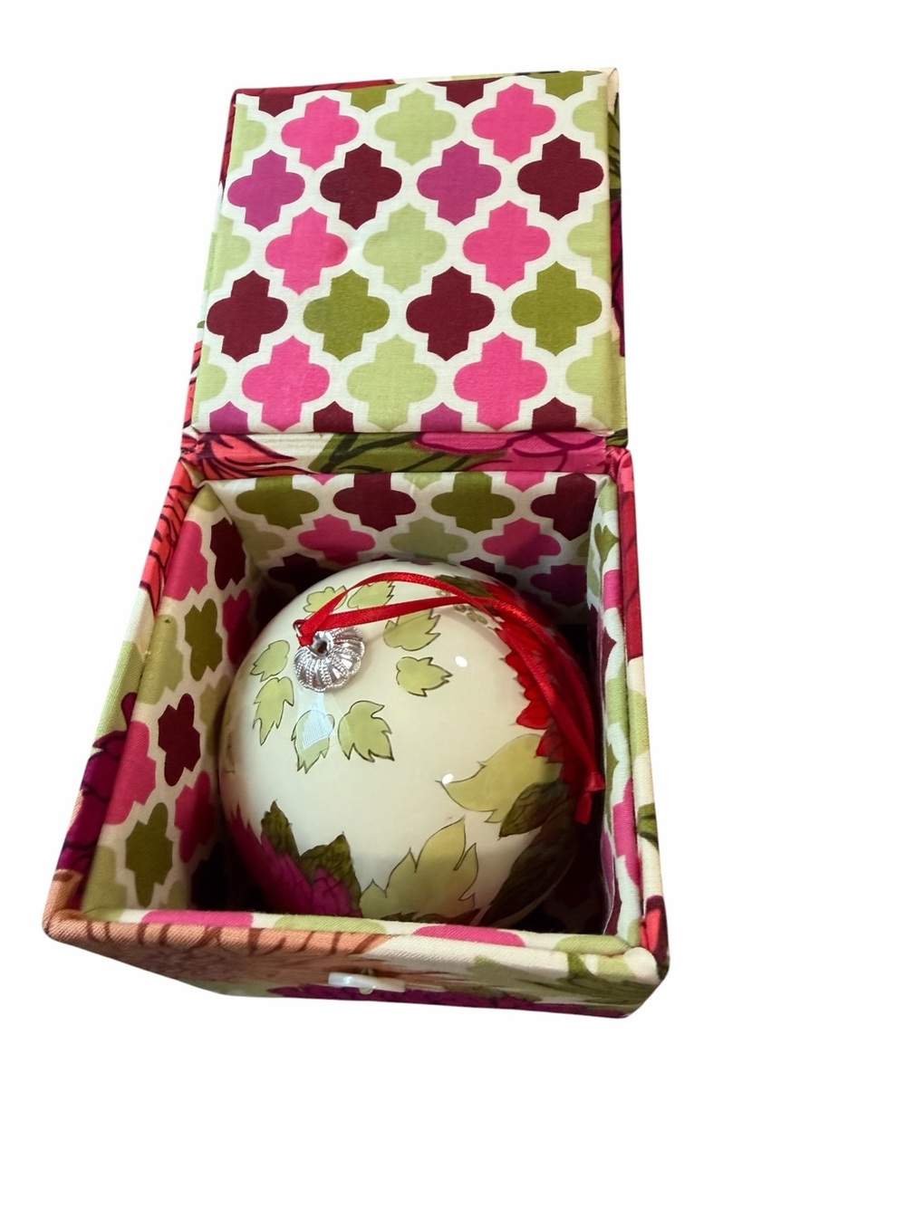 Vera Bradley Dahlia 2010 Glass Ball Ornament Christmas   W Box